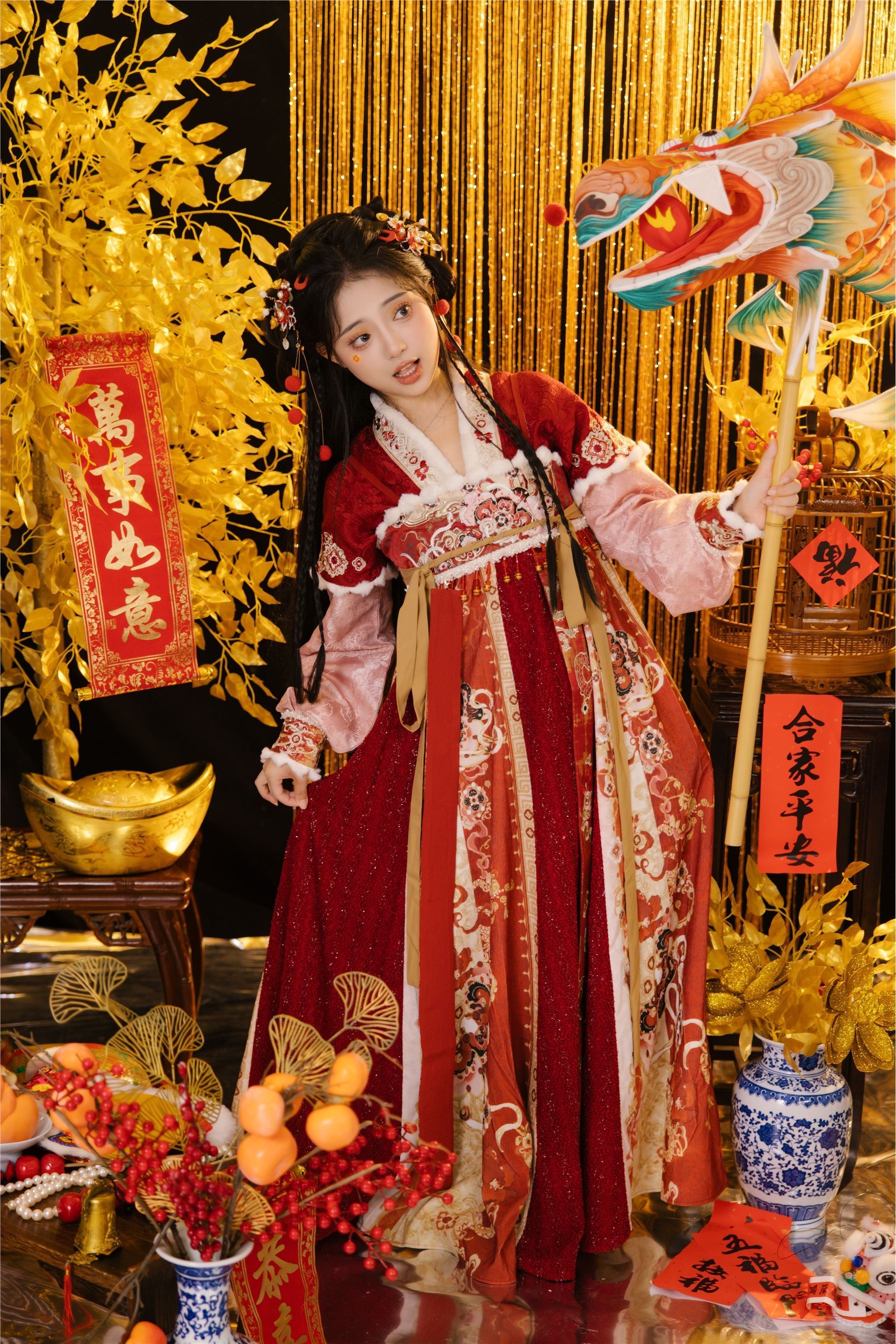 YITUYU艺图语 2025.01.30 蛇年大吉 衔鹿